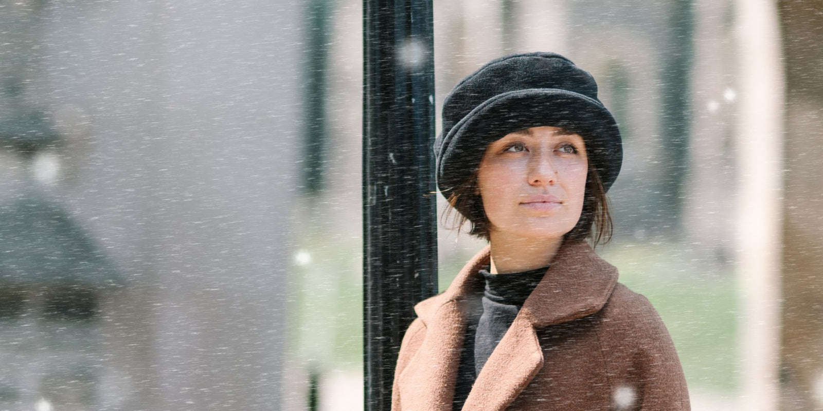 Polartec Fleece Hats and Scarves for Seriously Cold Weather.  Toques, dress hats, scarves and neck warmers to keep you warm in style.  Polartec fleece is made in the USA, hats are made in Canada by Puffin Gear.